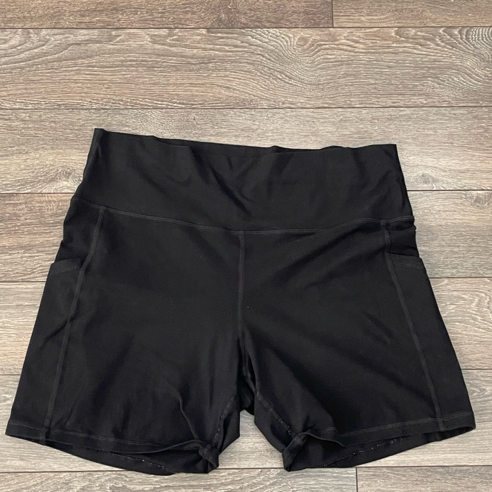 aerie Black Biker Shorts *with pockets* - Sz 2X